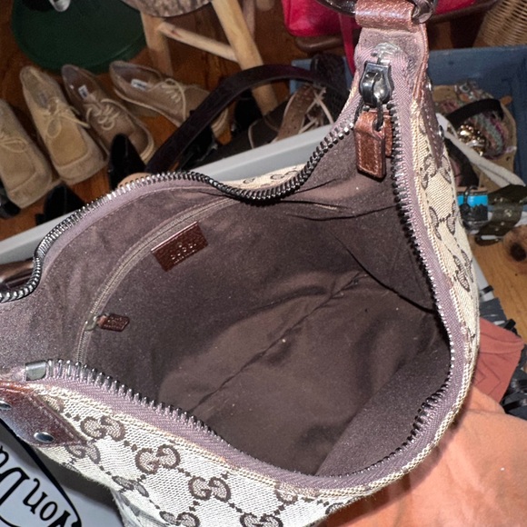 Authentic Gucci “Abbey” Shoulder Bag - Picture 5 of 6